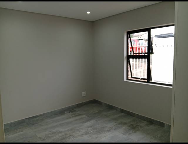 3 BEDROOM FREEHOLD FOR SALE IN NORTHDALE